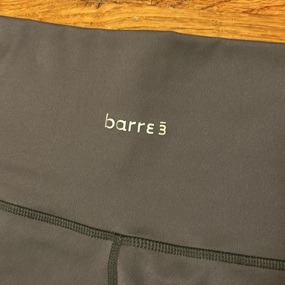 Barre3 athletic yoga, hiking, gym, bike shorts. Grey Women's XXL. New WOTags - Picture 3 of 4